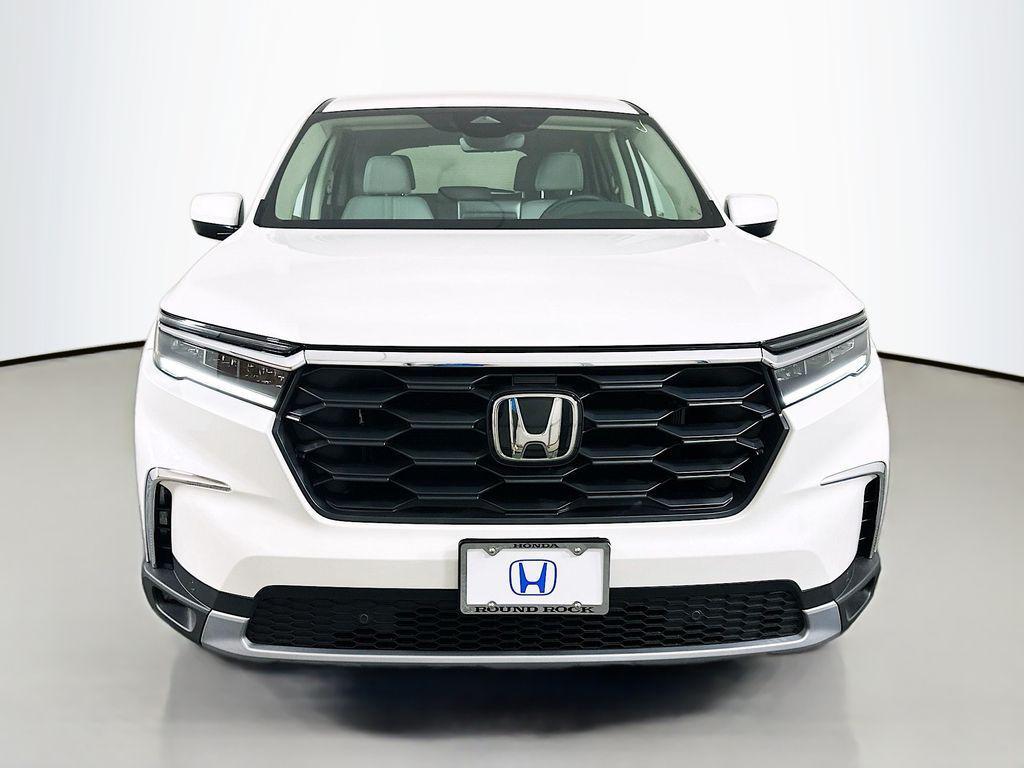 new 2025 Honda Pilot car, priced at $46,180
