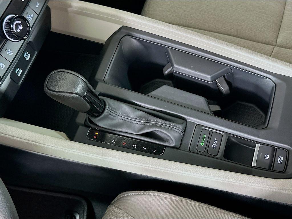 new 2025 Honda Accord car, priced at $32,165