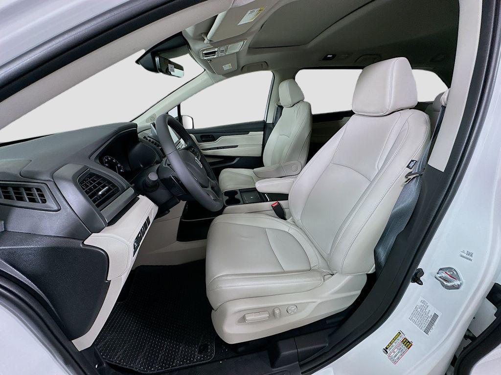 new 2026 Honda Odyssey car, priced at $44,745