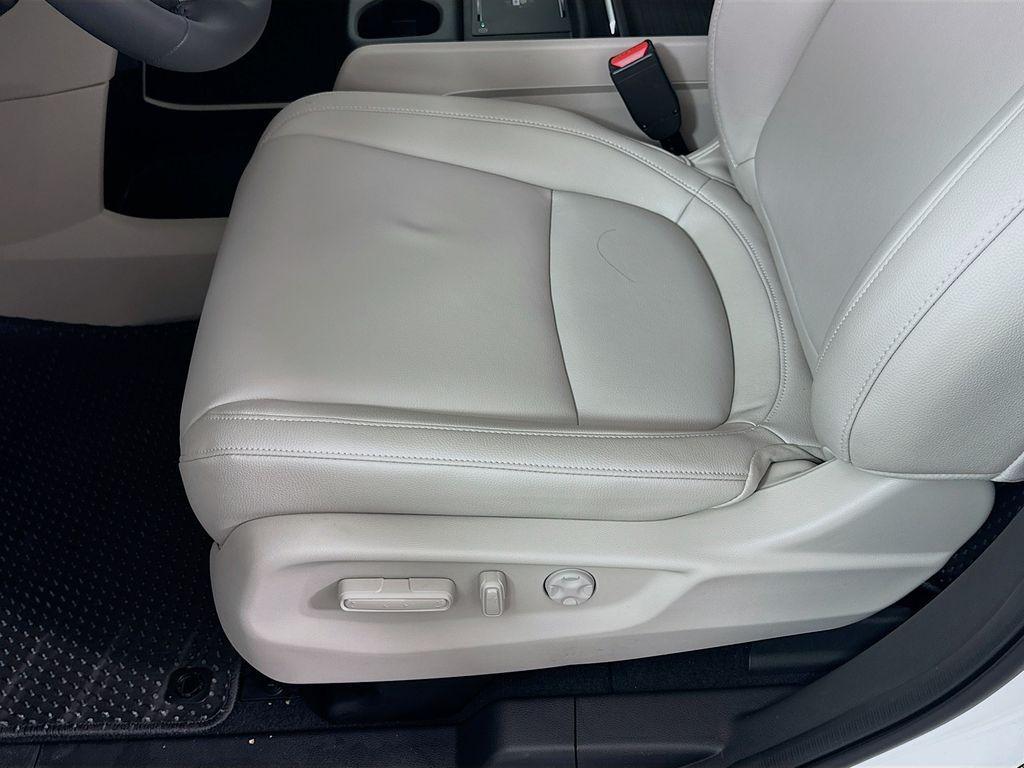 new 2026 Honda Odyssey car, priced at $44,745