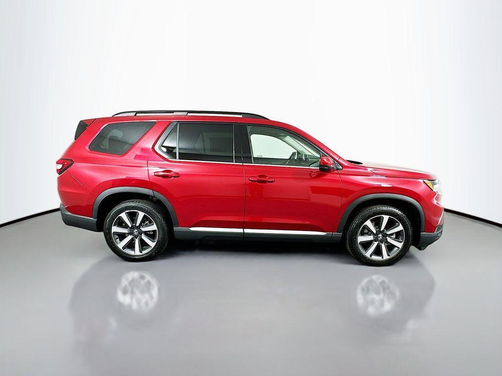 new 2025 Honda Pilot car, priced at $51,505