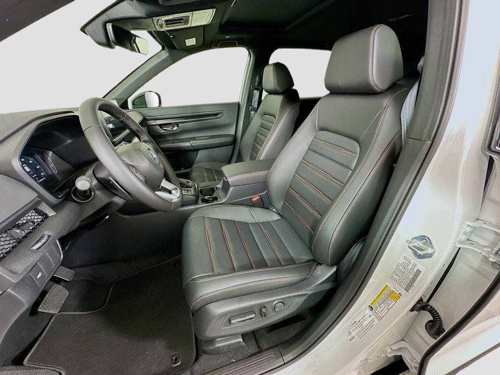 new 2026 Honda CR-V Hybrid car, priced at $40,630