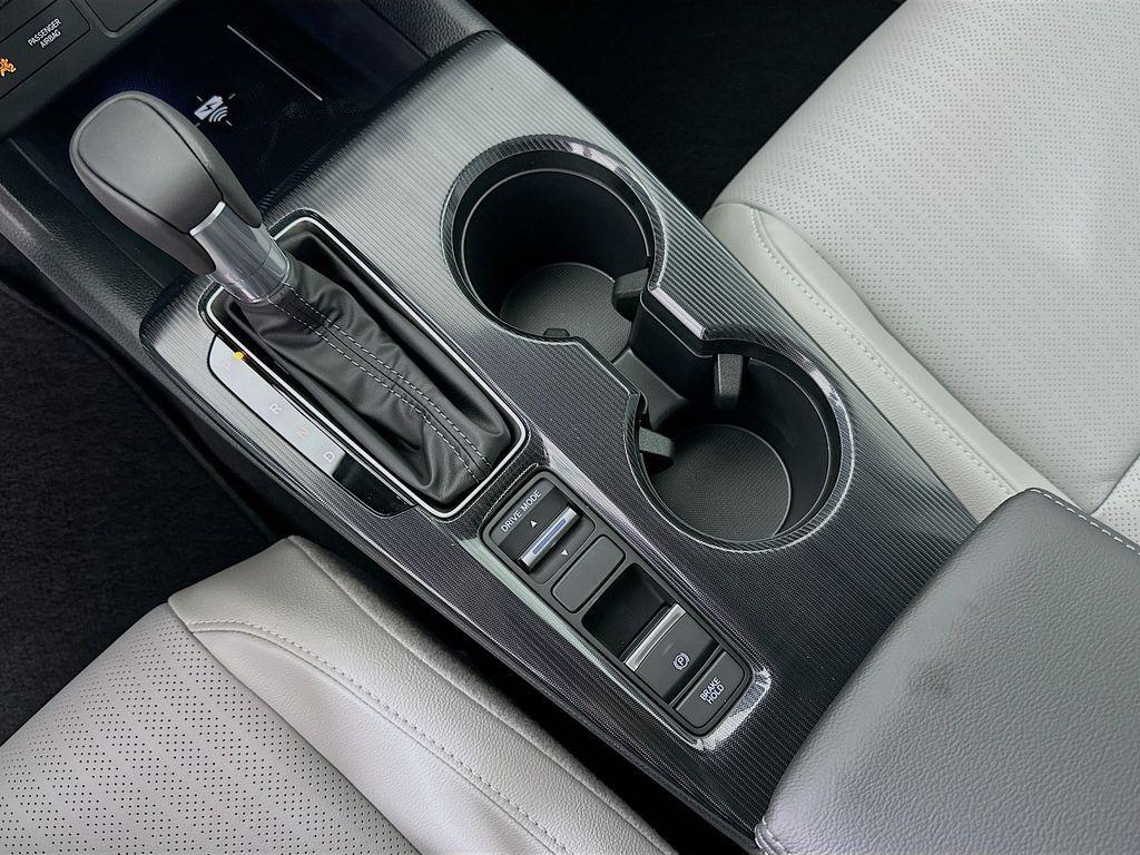 new 2026 Honda Civic Hybrid car, priced at $35,145