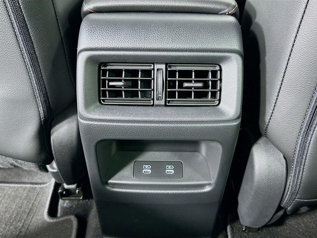 new 2026 Honda CR-V Hybrid car, priced at $40,175