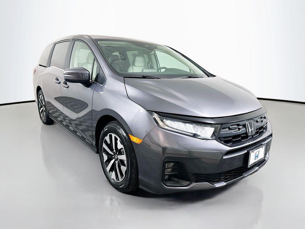 new 2026 Honda Odyssey car, priced at $44,290