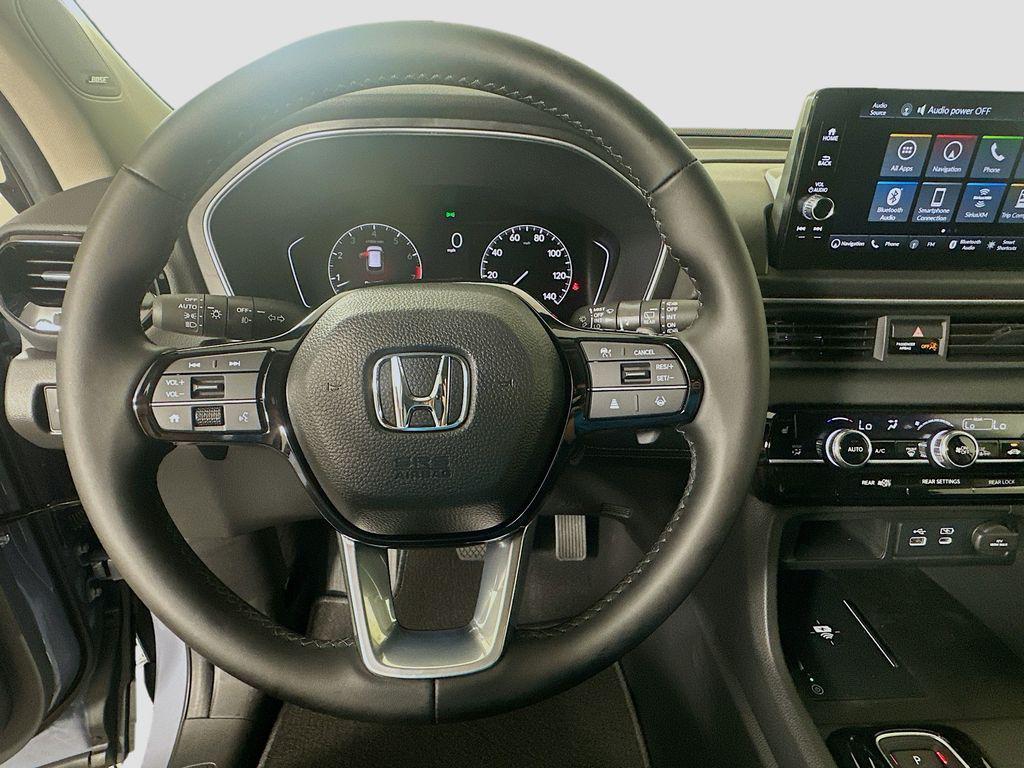 new 2025 Honda Pilot car, priced at $49,450