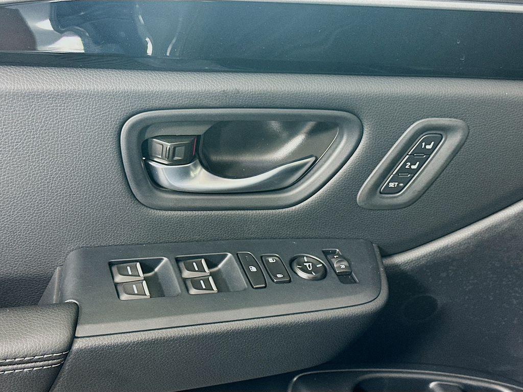 new 2025 Honda Pilot car, priced at $49,450