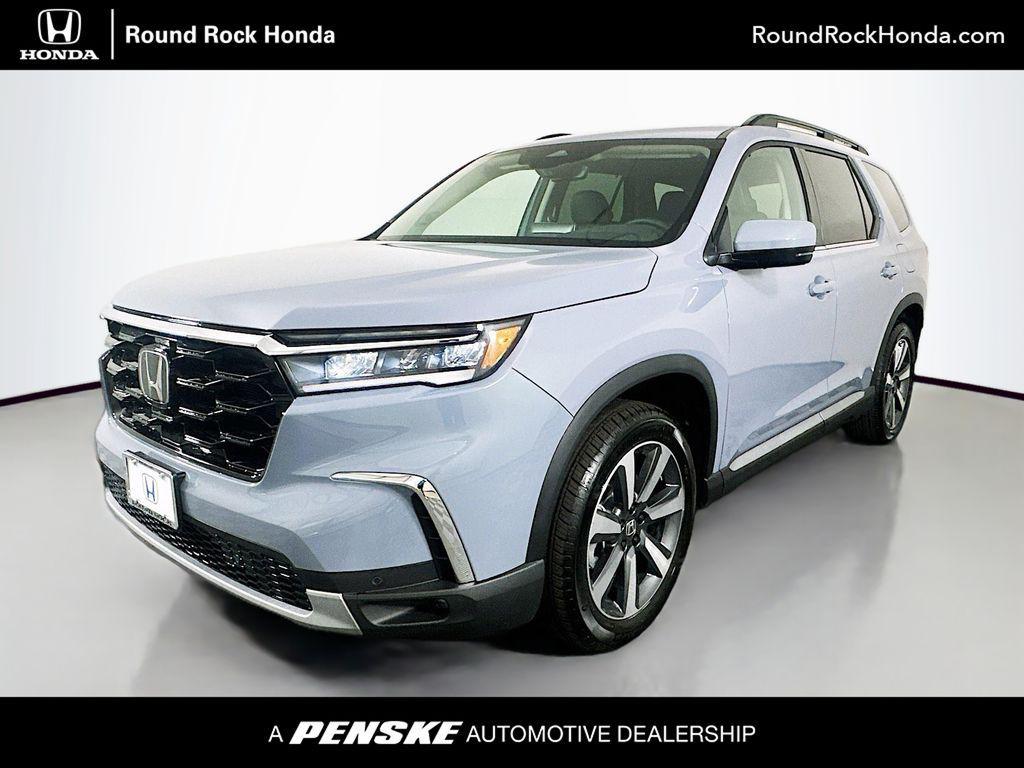 new 2025 Honda Pilot car, priced at $49,450