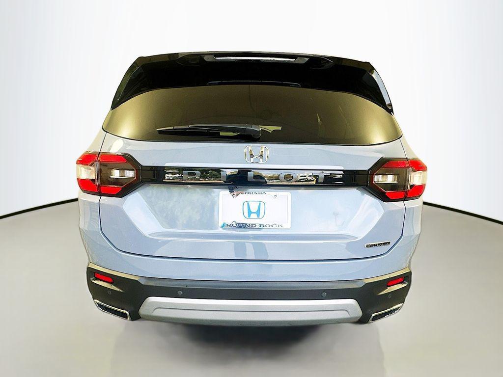 new 2025 Honda Pilot car, priced at $49,450
