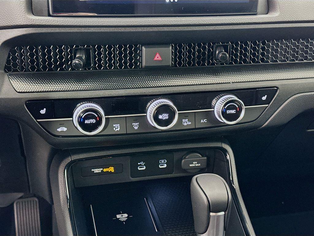 new 2026 Honda CR-V Hybrid car, priced at $40,175