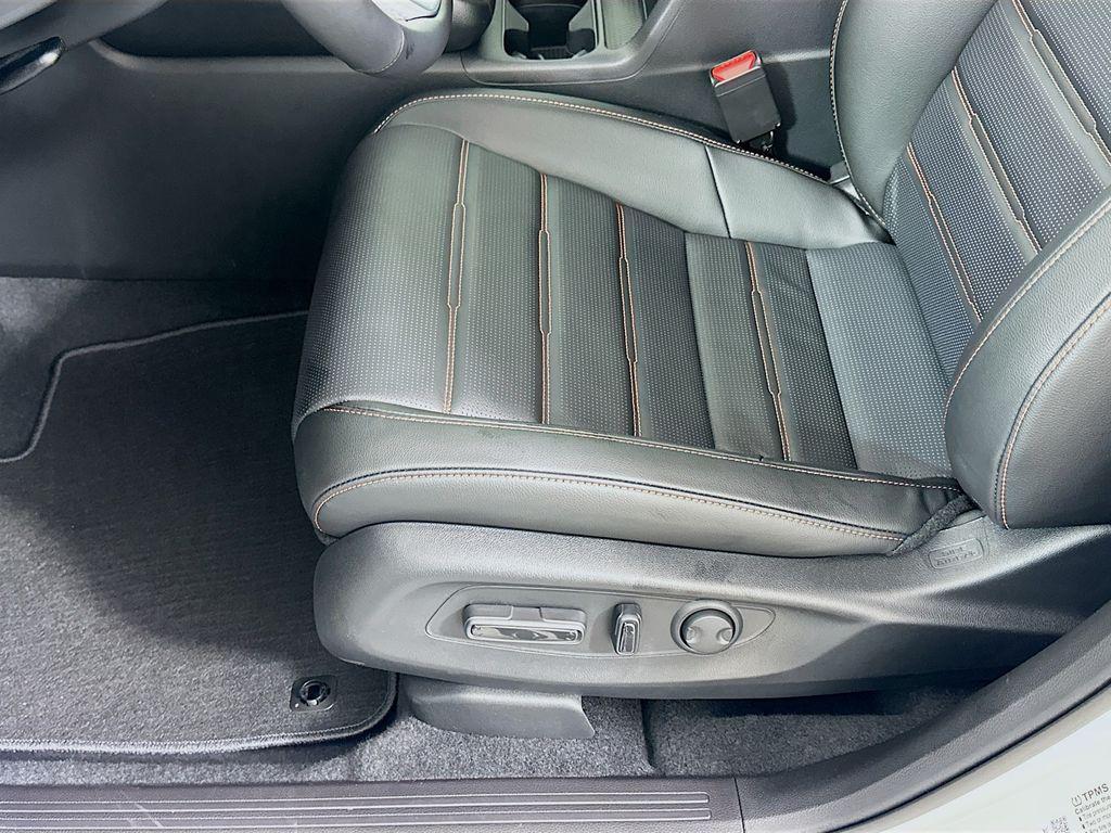 new 2026 Honda CR-V Hybrid car, priced at $39,180