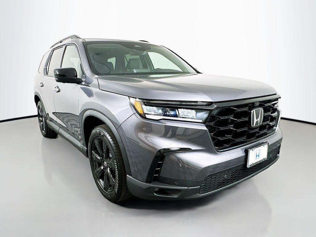 new 2025 Honda Pilot car, priced at $56,075