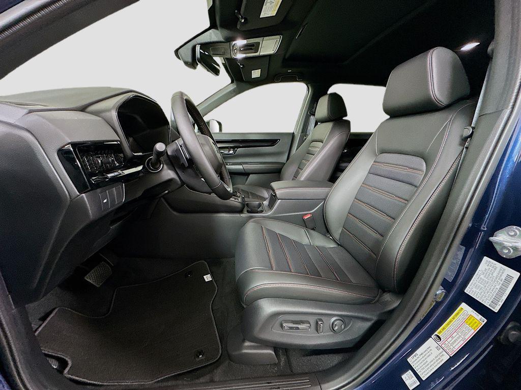new 2026 Honda CR-V Hybrid car, priced at $43,700