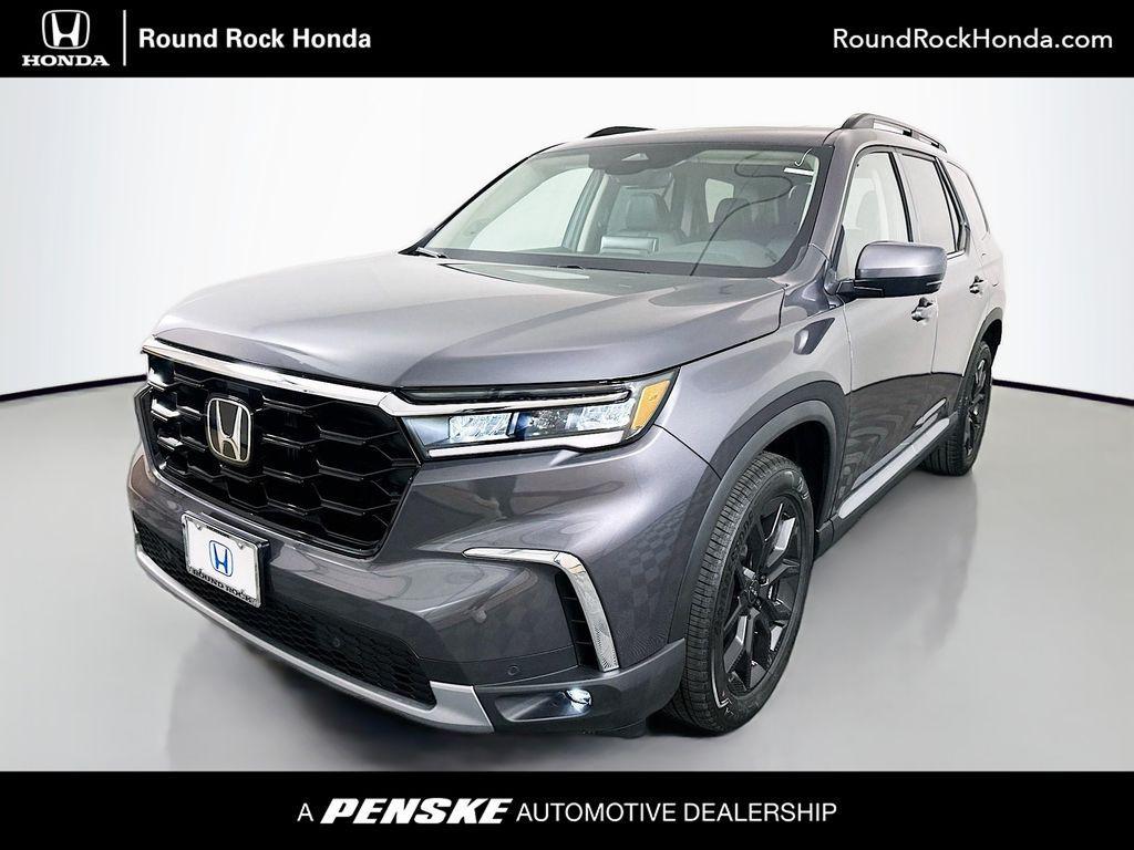 new 2025 Honda Pilot car, priced at $52,995