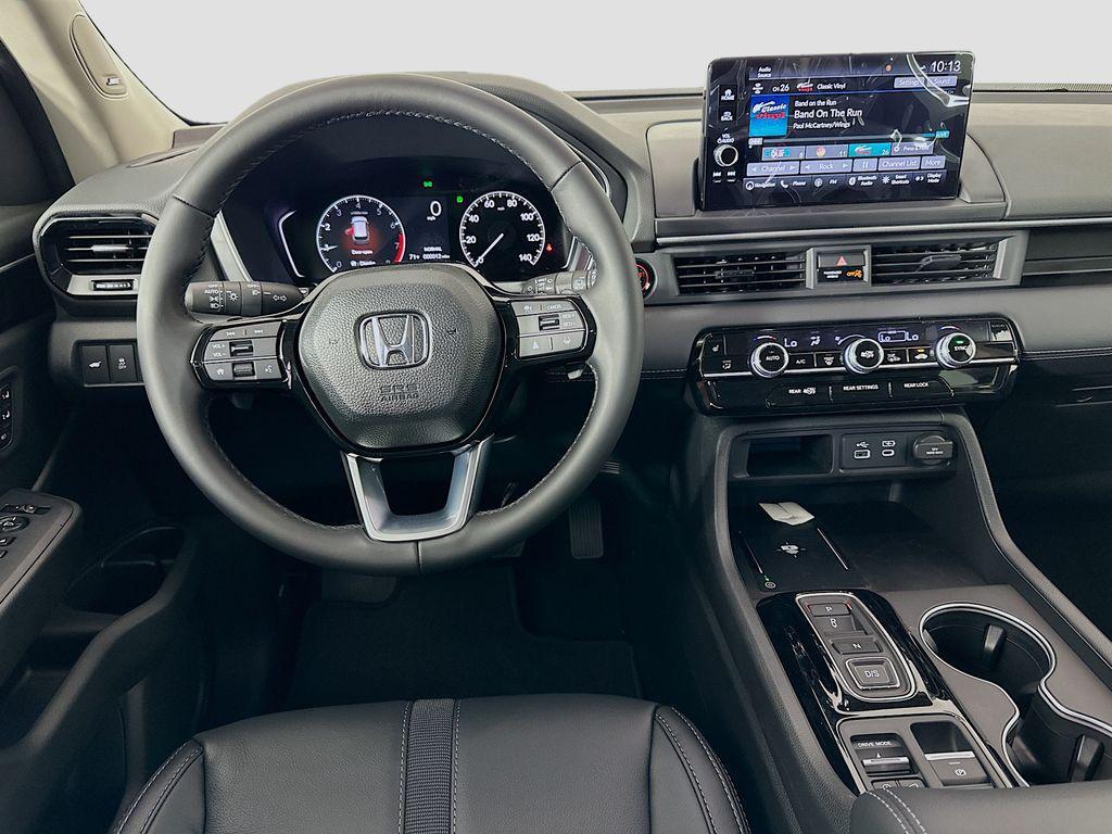 new 2025 Honda Pilot car, priced at $52,995