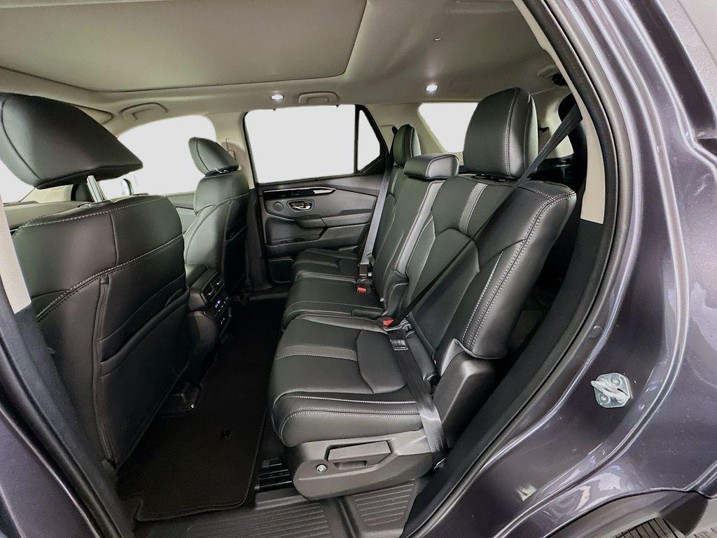 new 2025 Honda Pilot car, priced at $52,995