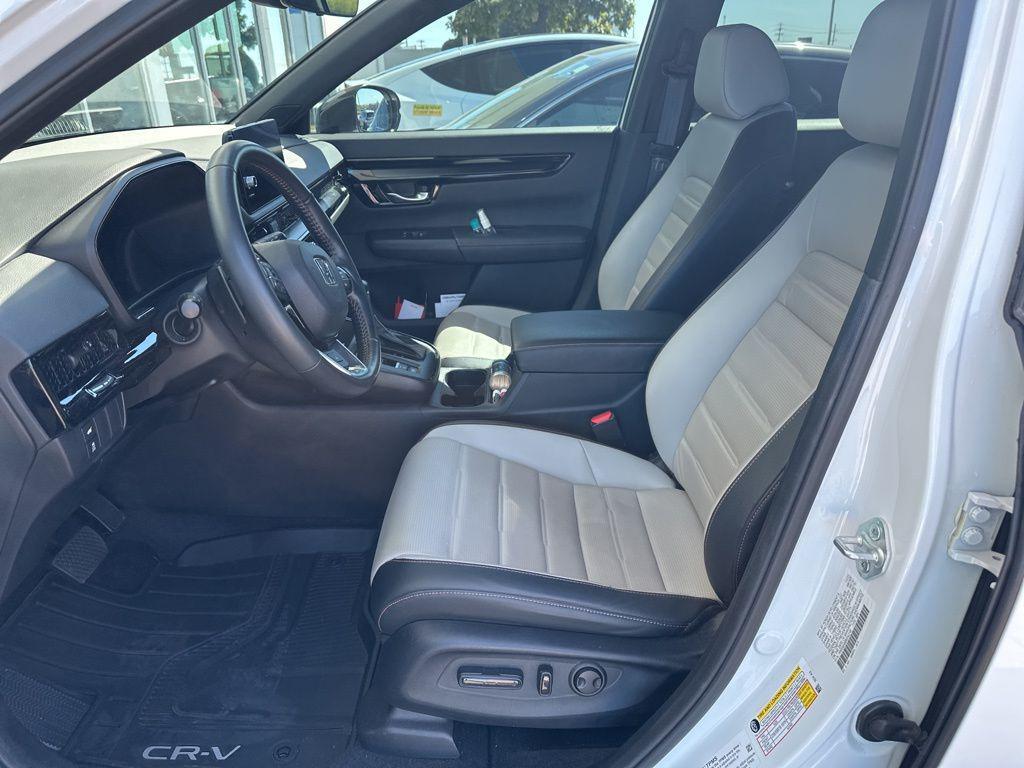 used 2024 Honda CR-V Hybrid car, priced at $34,000
