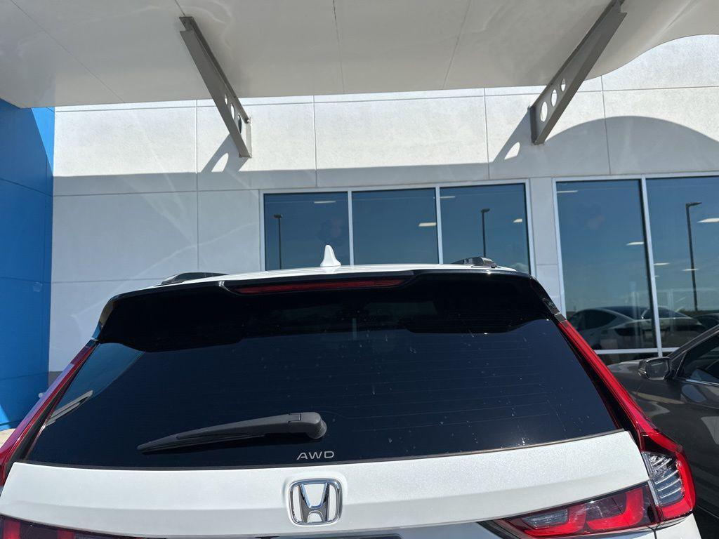 used 2024 Honda CR-V Hybrid car, priced at $34,000