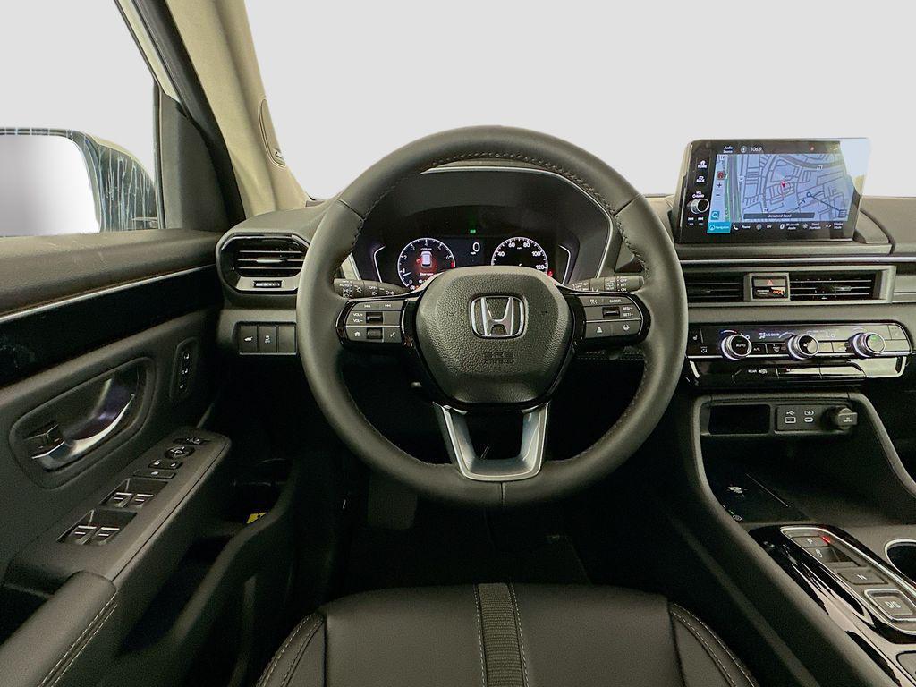 new 2025 Honda Pilot car, priced at $52,280