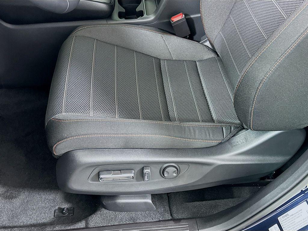 new 2026 Honda CR-V Hybrid car, priced at $40,250