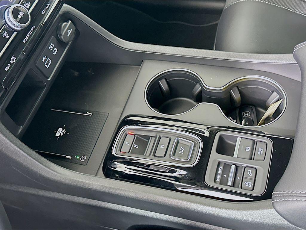 new 2025 Honda Pilot car, priced at $47,095