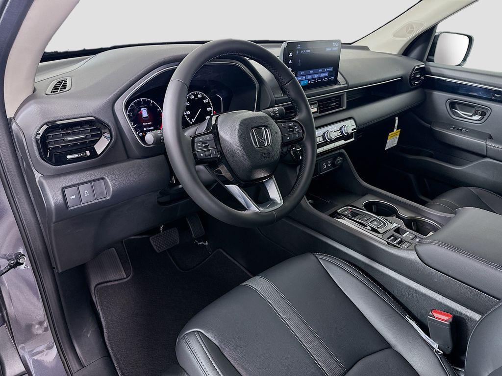 new 2025 Honda Pilot car, priced at $47,095