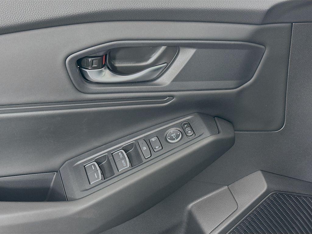 new 2025 Honda Accord car, priced at $32,165