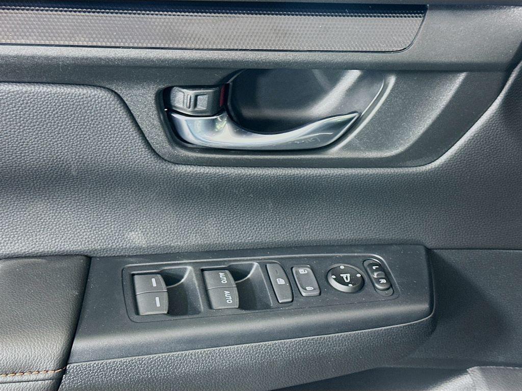 new 2026 Honda CR-V Hybrid car, priced at $38,580