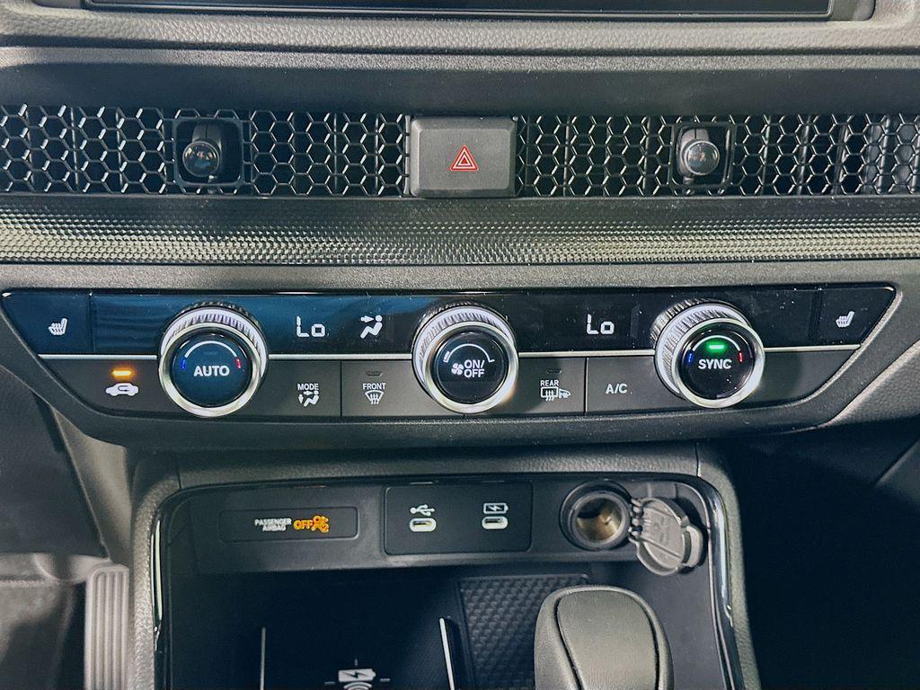 new 2026 Honda CR-V Hybrid car, priced at $38,580