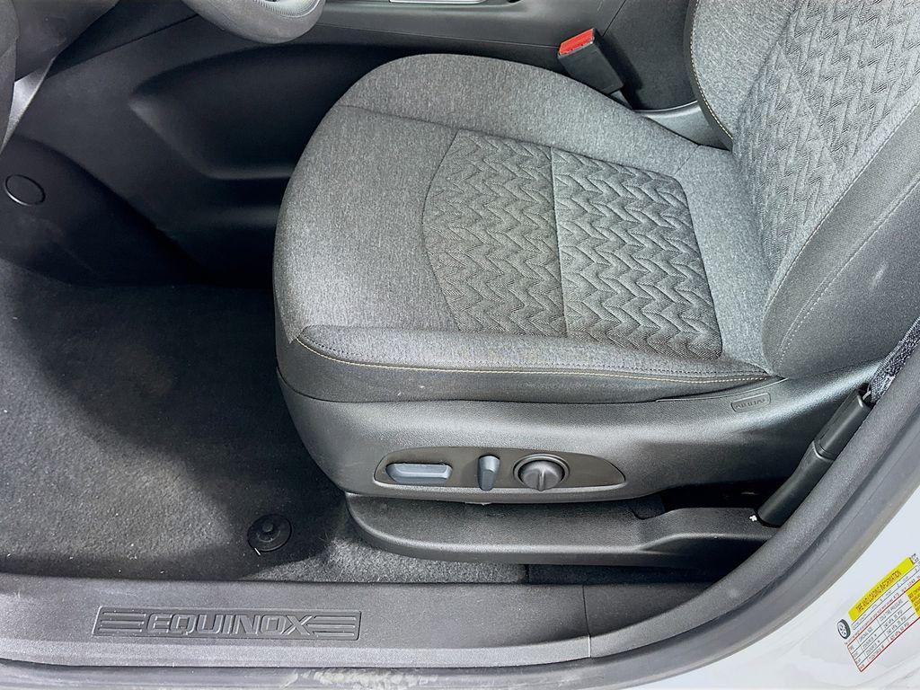 used 2022 Chevrolet Equinox car, priced at $18,800