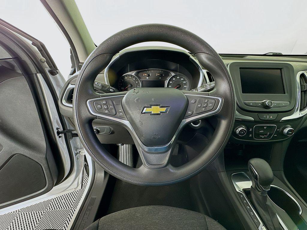 used 2022 Chevrolet Equinox car, priced at $18,800