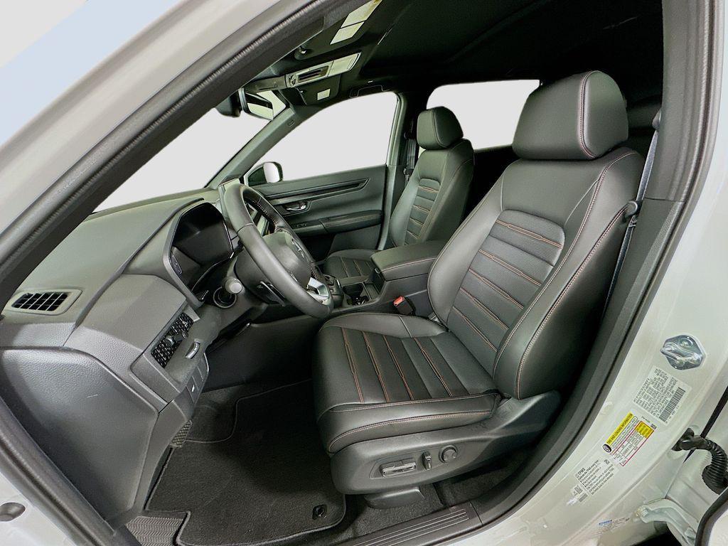 new 2026 Honda CR-V Hybrid car, priced at $40,630