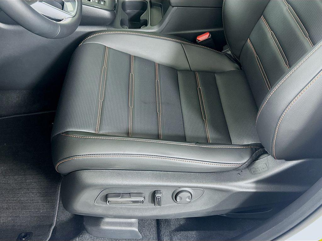 new 2026 Honda CR-V Hybrid car, priced at $40,630