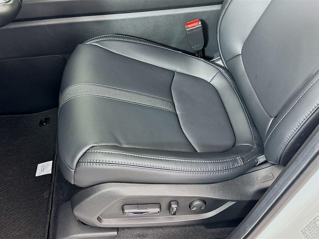 new 2025 Honda Pilot car, priced at $45,450