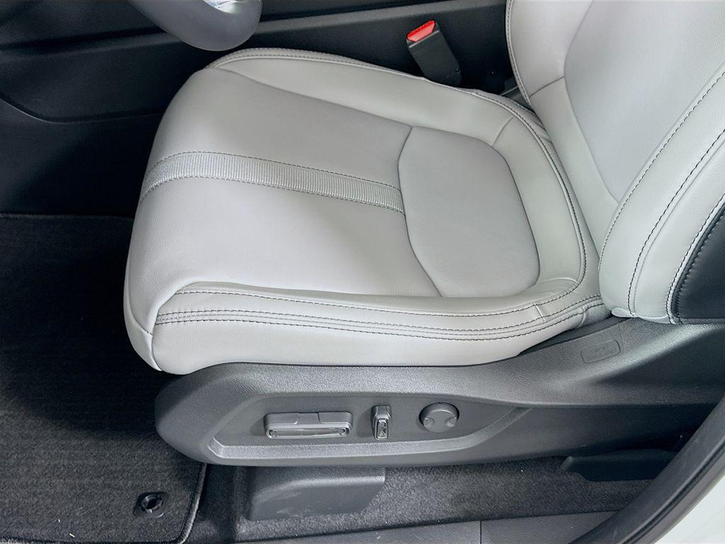 new 2025 Honda Pilot car, priced at $45,450