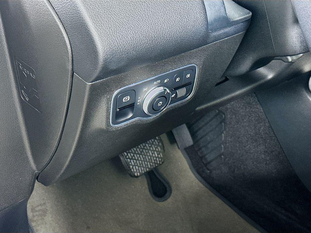 used 2020 Mercedes-Benz GLB 250 car, priced at $23,000