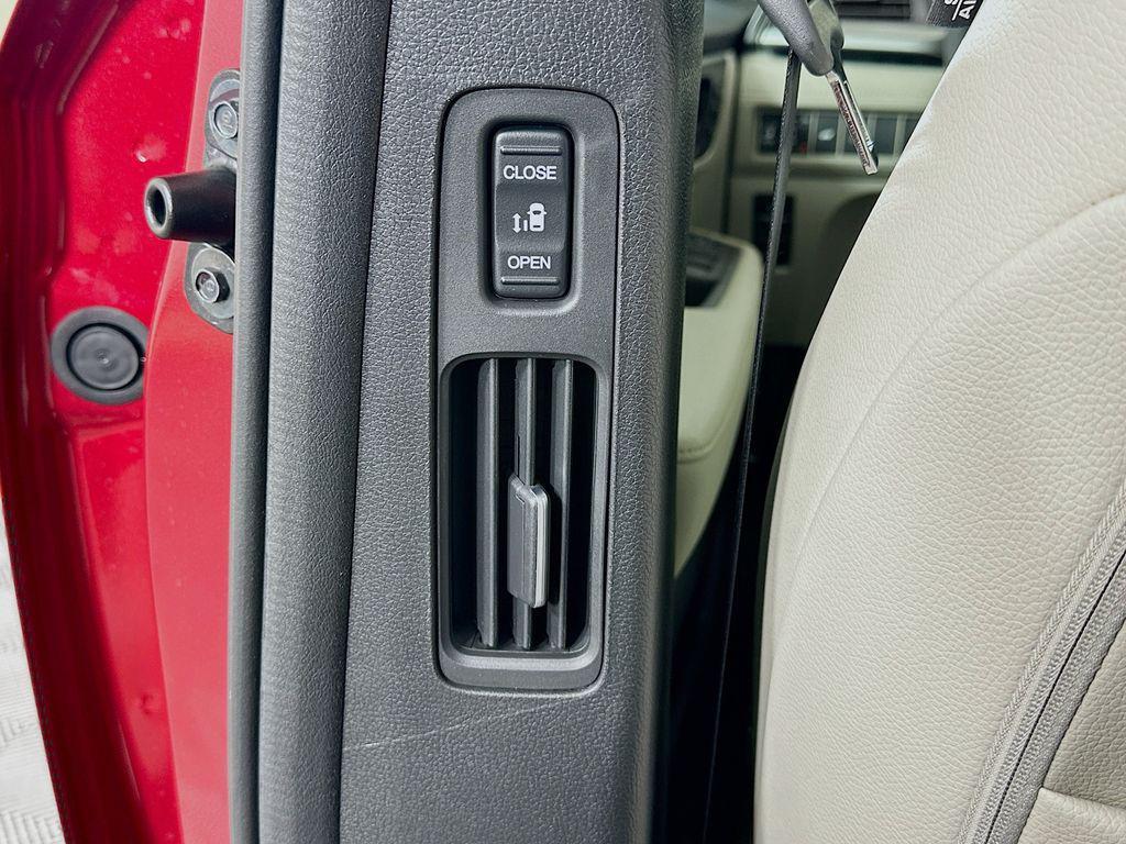 new 2026 Honda Odyssey car, priced at $46,140