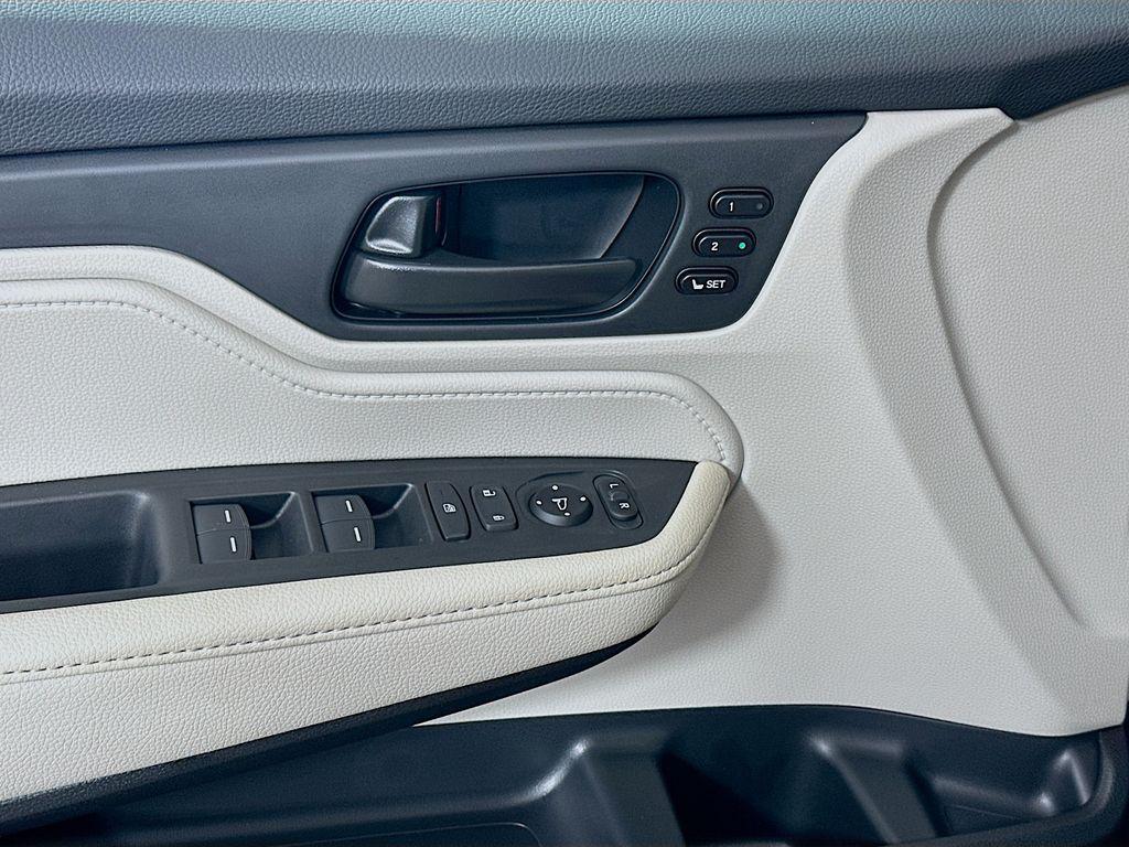 new 2026 Honda Odyssey car, priced at $46,140
