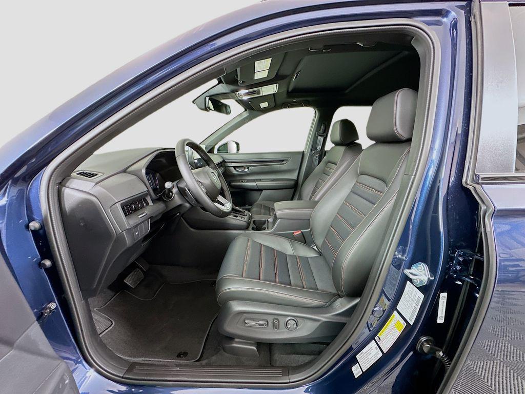 new 2026 Honda CR-V Hybrid car, priced at $40,175