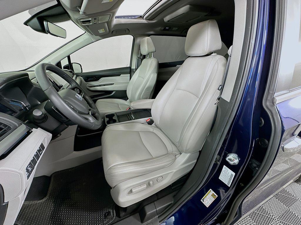 used 2023 Honda Odyssey car, priced at $35,300