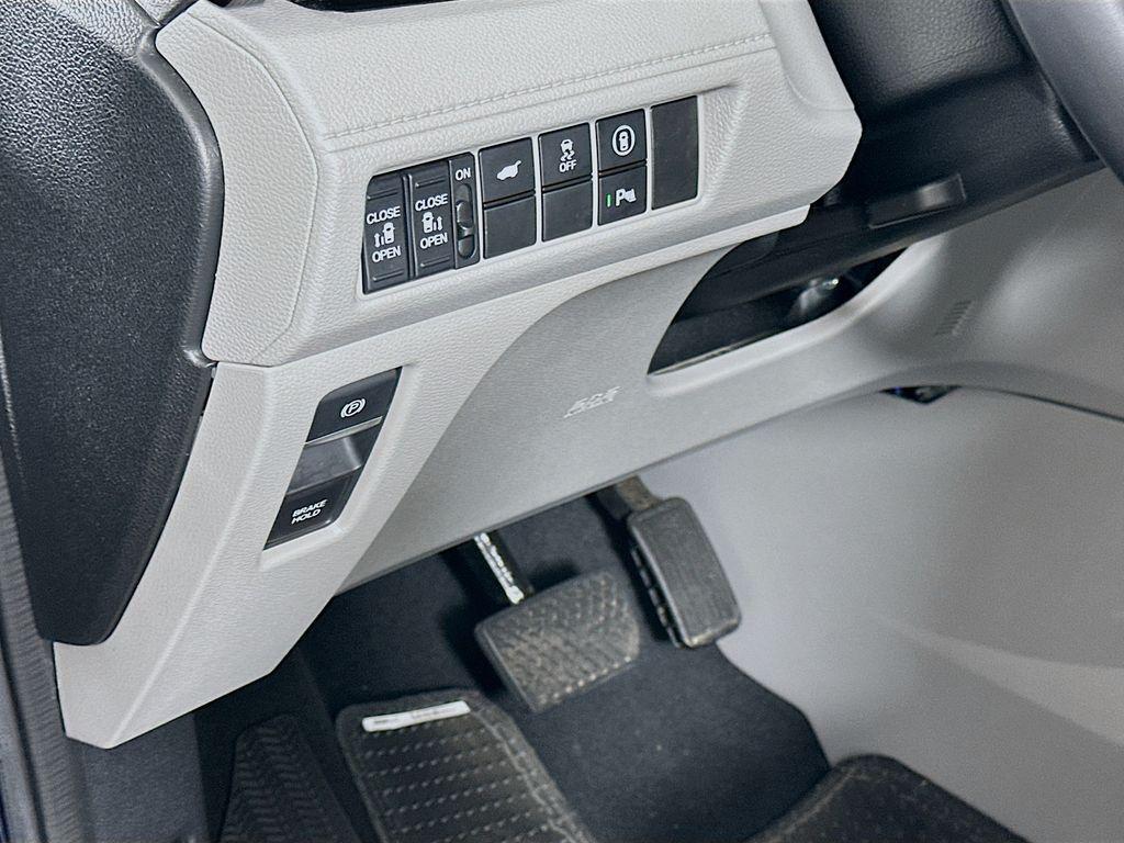 used 2023 Honda Odyssey car, priced at $35,300