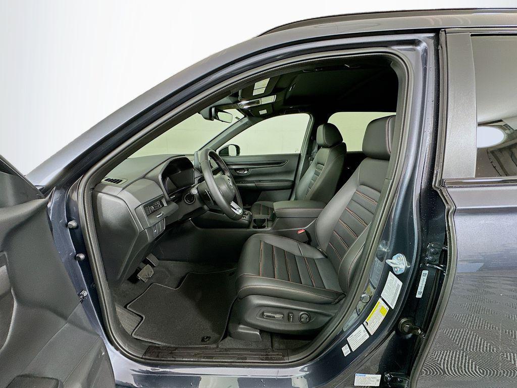 new 2026 Honda CR-V Hybrid car, priced at $40,175