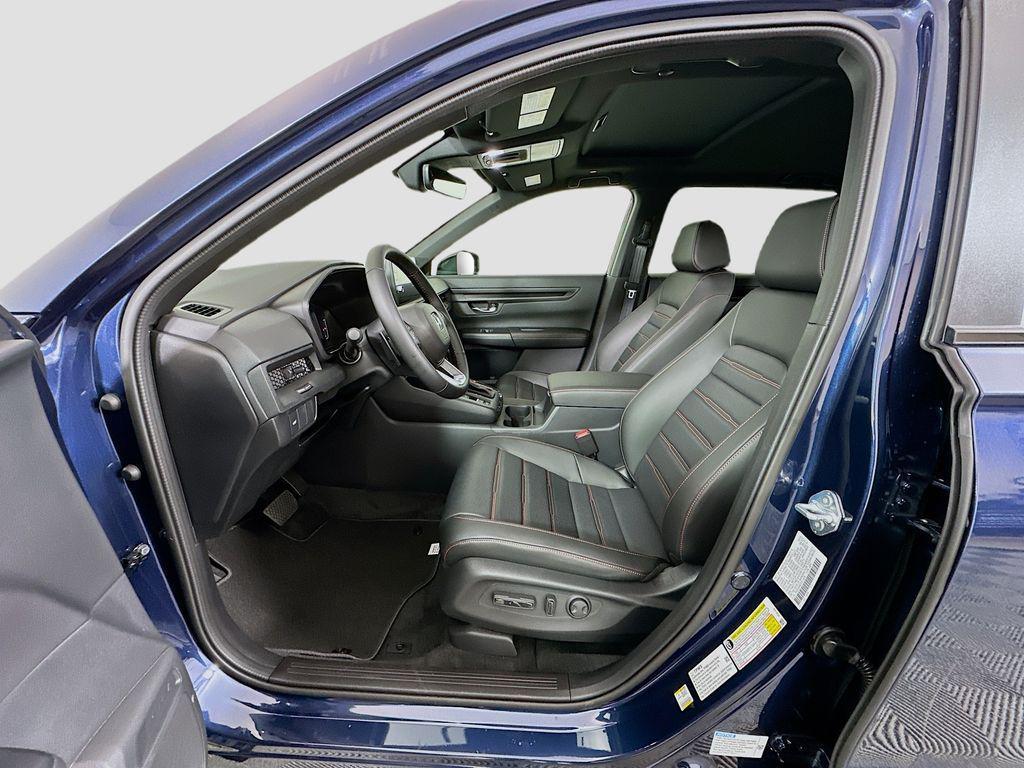 new 2026 Honda CR-V Hybrid car, priced at $40,175