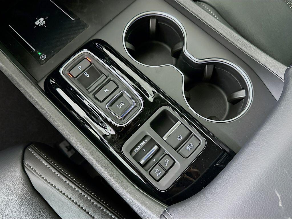 new 2025 Honda Pilot car, priced at $52,995