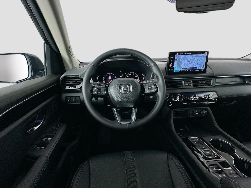 new 2025 Honda Pilot car, priced at $52,995