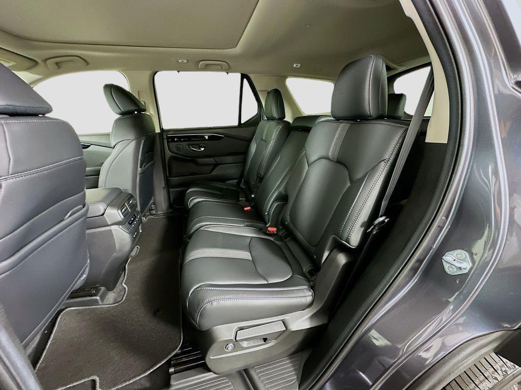 new 2025 Honda Pilot car, priced at $53,800