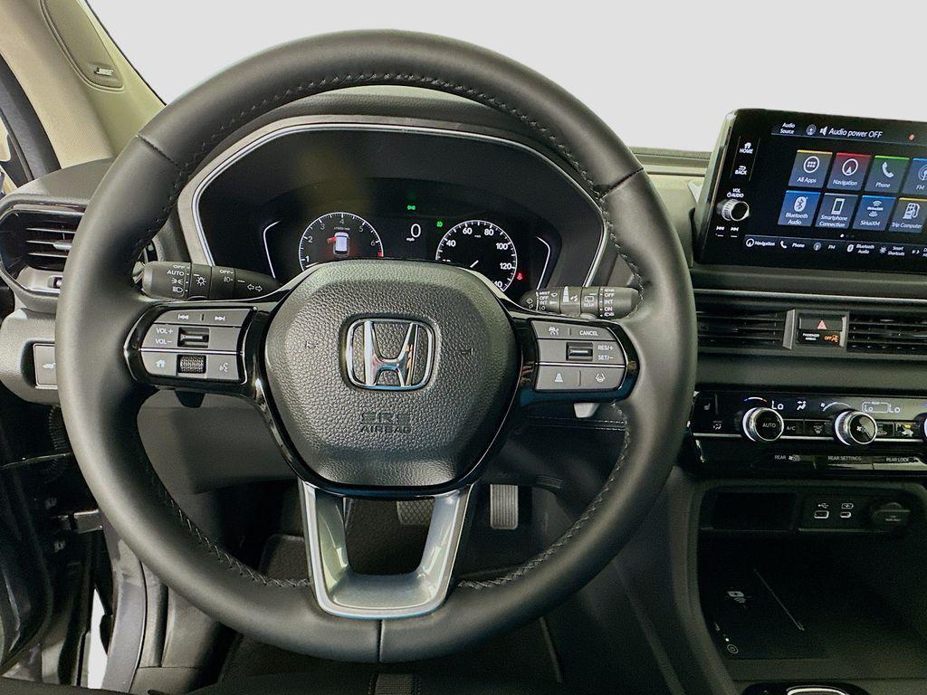 new 2025 Honda Pilot car, priced at $53,800