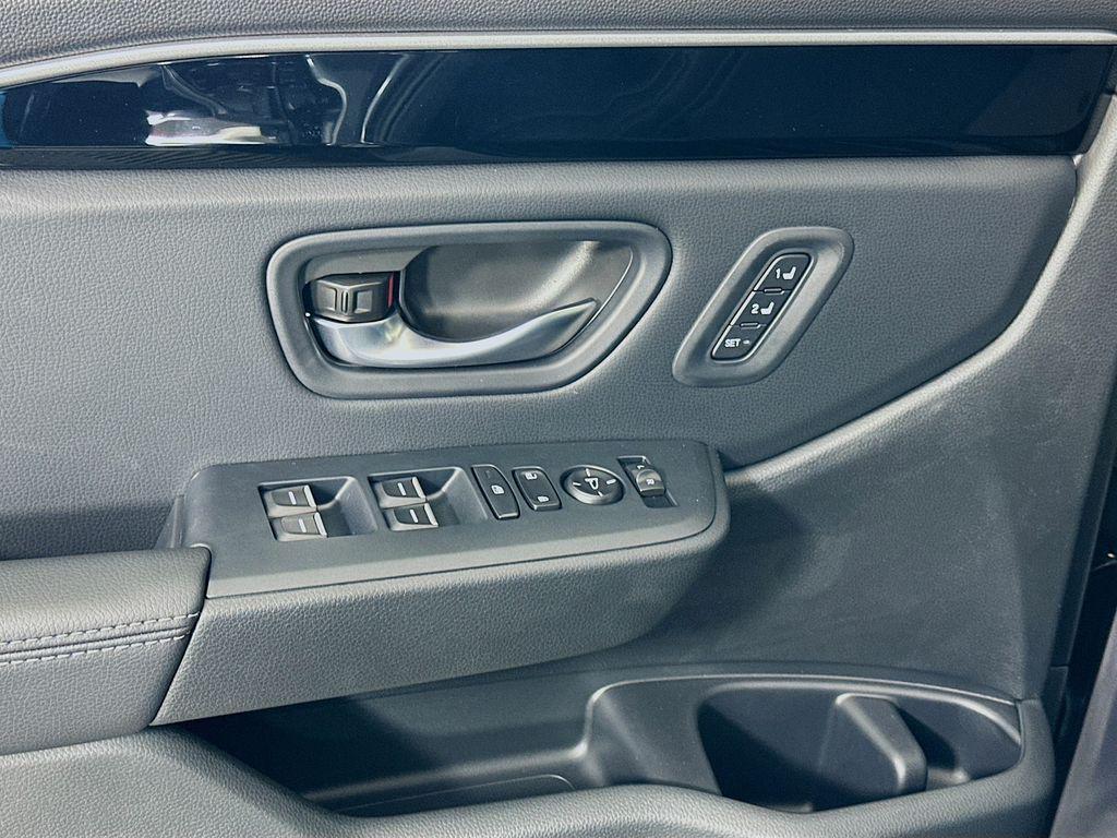 new 2025 Honda Pilot car, priced at $53,800