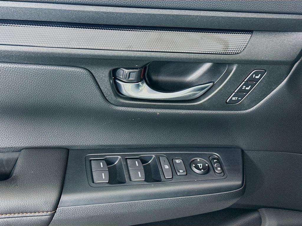 new 2026 Honda CR-V Hybrid car, priced at $40,630