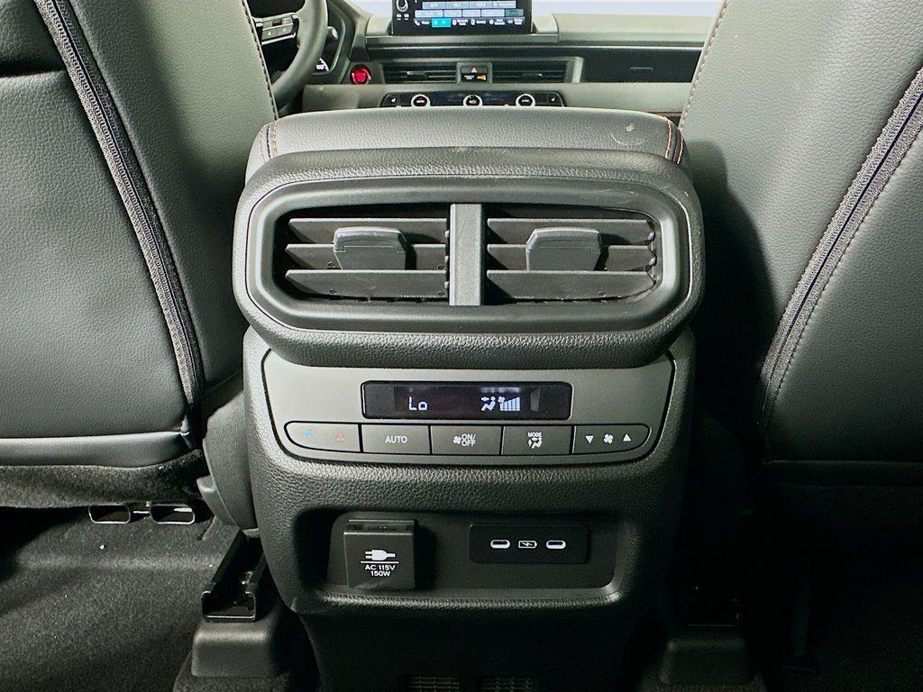 new 2025 Honda Pilot car, priced at $51,785